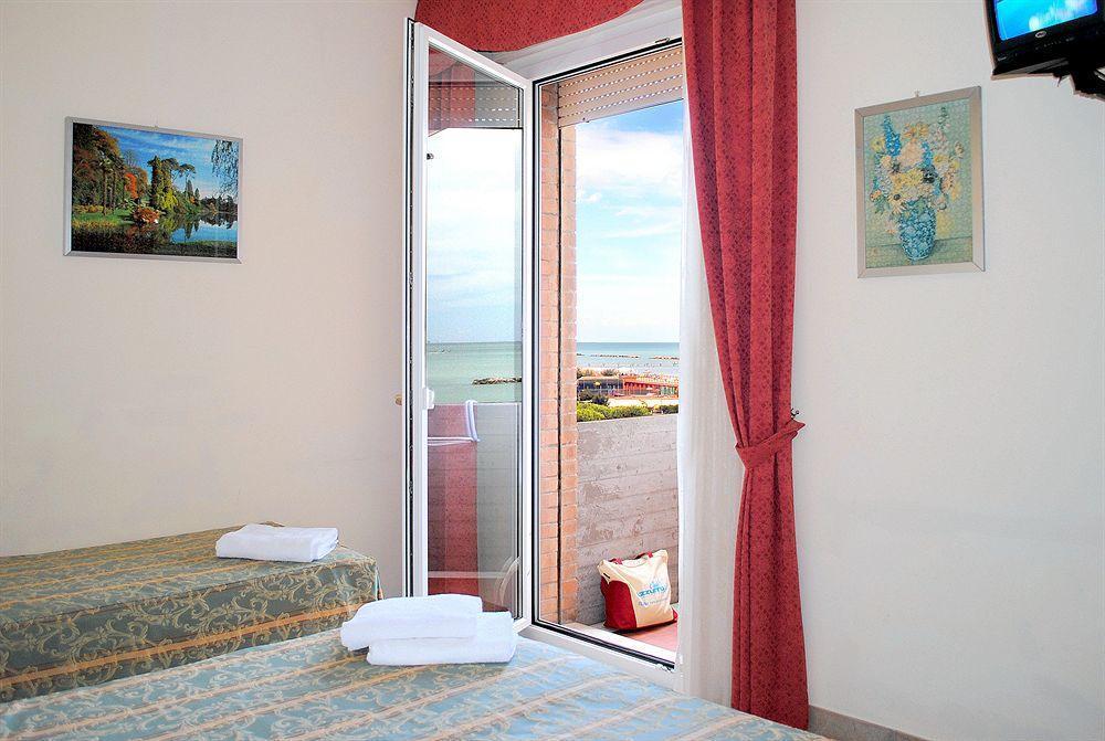 Hotel Marina Beach - Azzurro Club Ravenna Dış mekan fotoğraf